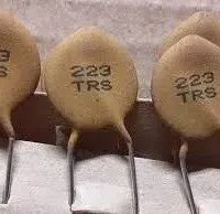 CAPACITOR CERAMICO DISCO  22KX500V