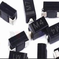 DIODO 1N4004 M4  SMA 400V  1A  SMD = R4