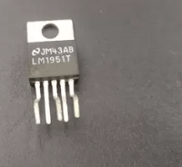 LM1951T