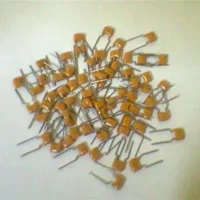 CAPACITOR MULTICAMADA 3K9 MINI