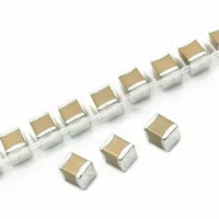 CAPACITOR SMD 47NF 1210