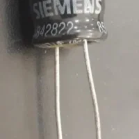 CAPACITOR ELETROLITICO 47UFX50V BIPOLAR